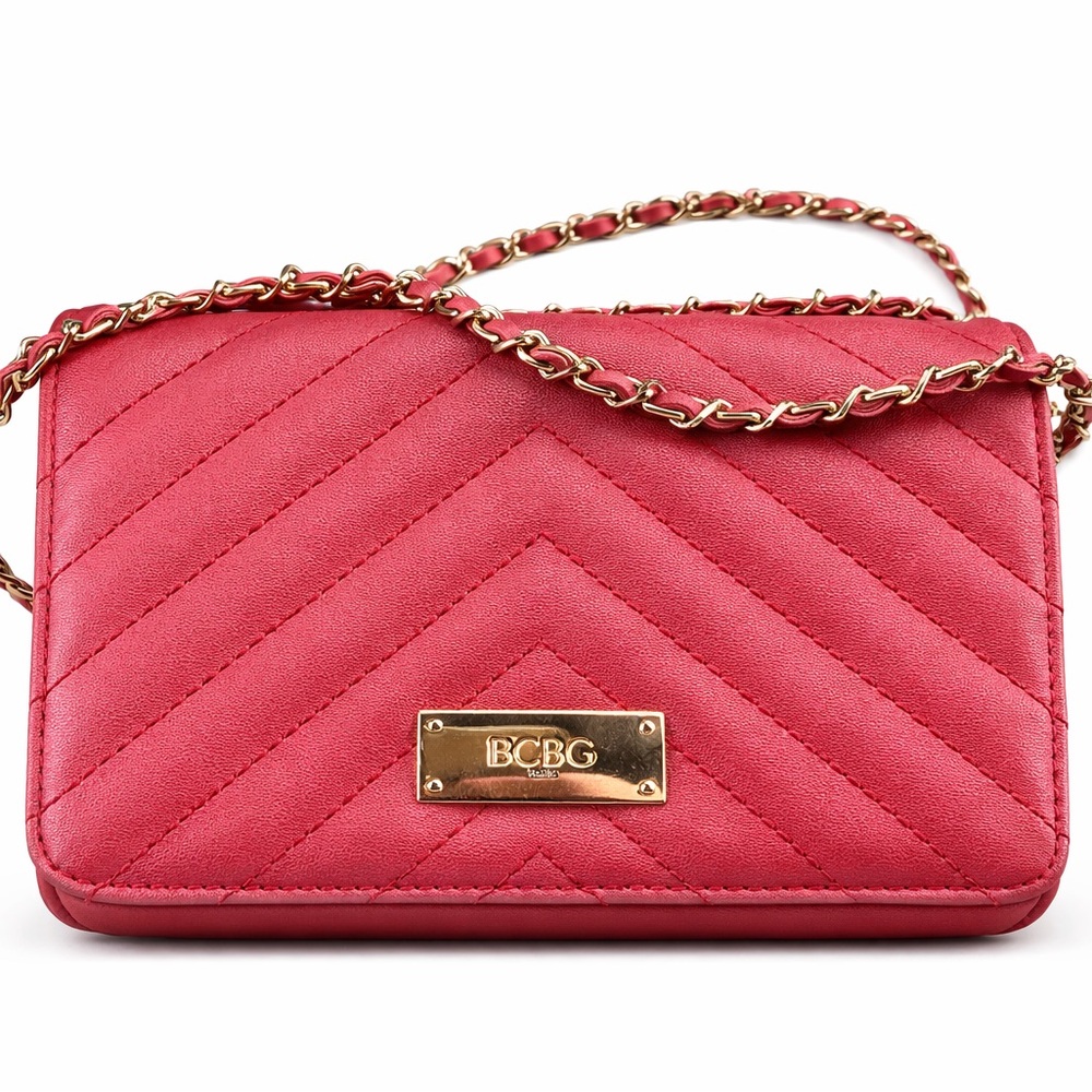 ✨‎ BCBG Paris Quilted Red Chain Crossbody / Wallet on Chain